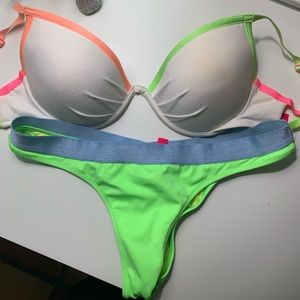 Victoria’s Secret Swim Set Bikini Push-up 34B